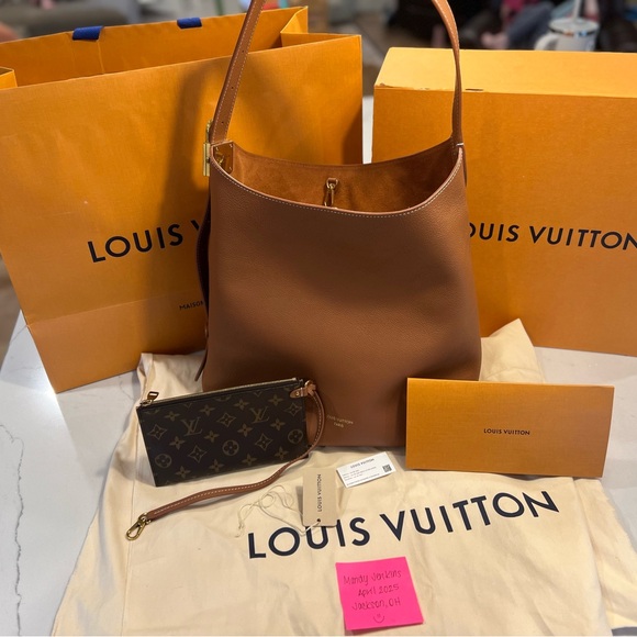 Louis Vuitton Handbags - Louis Vuitton low key mm hobo